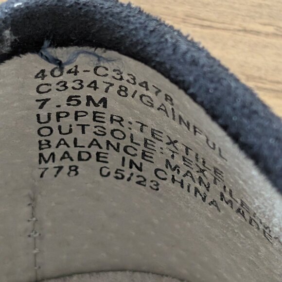 Cliffs by White Mountain Gainful Loafer Navy Suede 7.5M - Picture 4 of 5